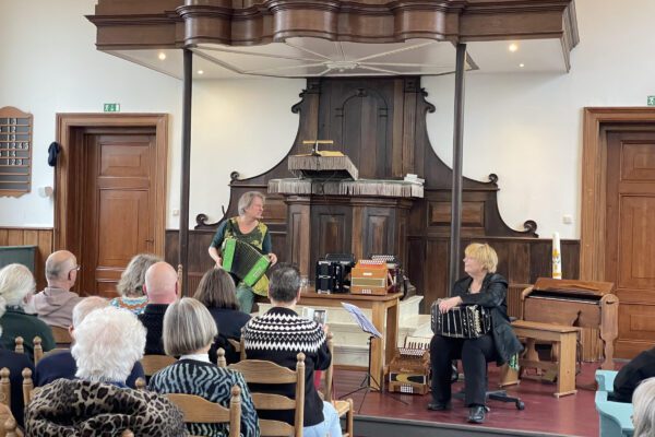 Muziekvoorstelling De Groene Harmonica